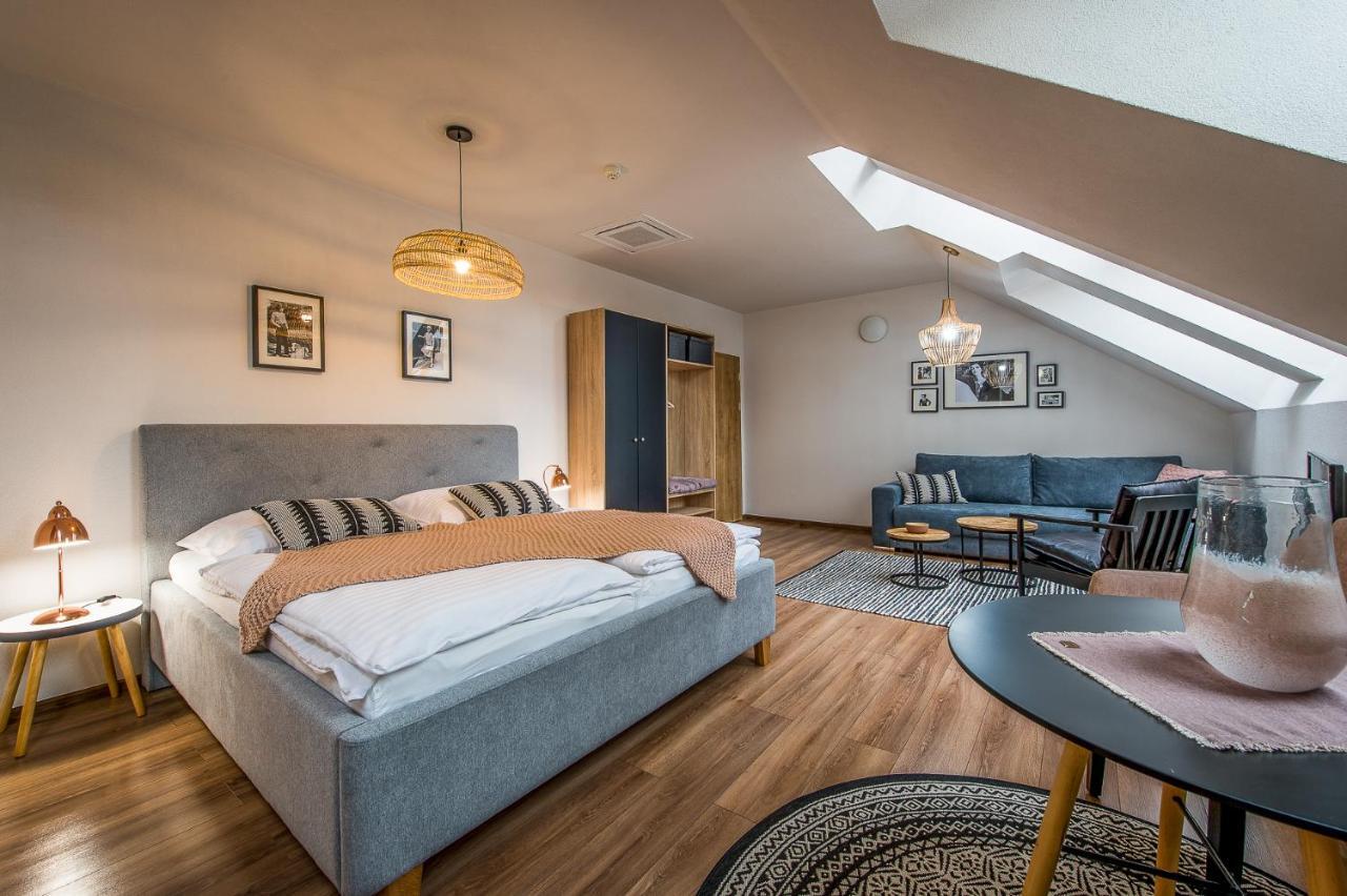 Poetika Apartments Presov Bagian luar foto