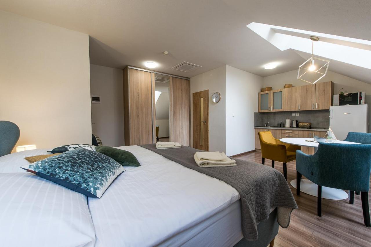 Poetika Apartments Presov Bagian luar foto